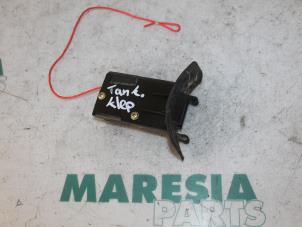 Gebrauchte Motor Zentralverriegelung Lancia Thesis (841) 2.0 Turbo 20V Preis € 35,00 Margenregelung angeboten von Maresia Parts