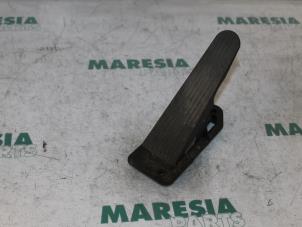 Używane Czujnik polozenia pedalu gazu Lancia Thesis (841) 2.0 Turbo 20V Cena € 75,00 Procedura marży oferowane przez Maresia Parts