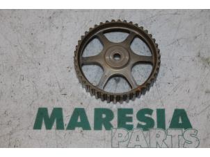 Usagé Roue d'engrenage arbre à cames Renault Modus/Grand Modus (JP) 1.2 16V Prix € 35,00 Règlement à la marge proposé par Maresia Parts