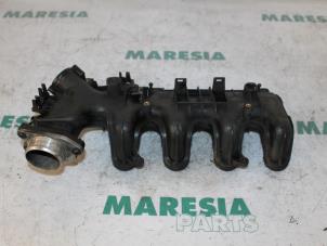 Used Intake manifold Peugeot 206 SW (2E/K) 1.6 HDi 16V FAP Price € 65,00 Margin scheme offered by Maresia Parts