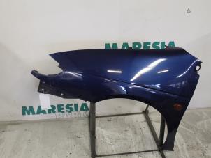 Used Front wing, left Renault Megane Scénic (JA) 1.6 16V RT,RXE,RXT Price € 35,00 Margin scheme offered by Maresia Parts