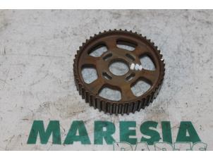 Used Camshaft sprocket Alfa Romeo 147 (937) 1.6 HP Twin Spark 16V Price € 35,00 Margin scheme offered by Maresia Parts