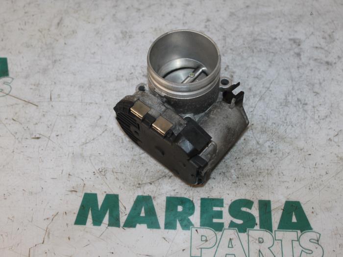 Gebrauchte Drosselklappengehäuse Alfa Romeo 147 (937) 1.6 HP Twin Spark 16V Preis € 75,00 Margenregelung angeboten von Maresia Parts