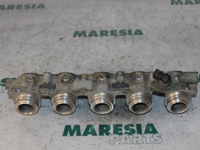 Gebrauchte Ansaugbrugge Lancia Thesis (841) 2.0 Turbo 20V Preis € 157,50 Margenregelung angeboten von Maresia Parts