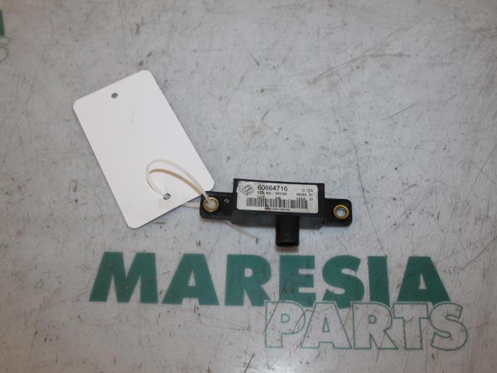 Begagnade Sensor (övriga) Lancia Thesis (841) 2.0 Turbo 20V Pris € 50,00 Marginaltabell erbjuds av Maresia Parts