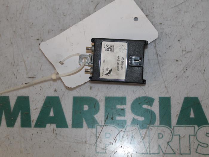 Usagé Ordinateur divers Lancia Thesis (841) 2.0 Turbo 20V Prix € 75,00 Règlement à la marge proposé par Maresia Parts