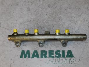 Gebrauchte Einspritzdüse (Einspritzer) Fiat Doblo (223A/119) 1.9 JTD Preis € 50,00 Margenregelung angeboten von Maresia Parts