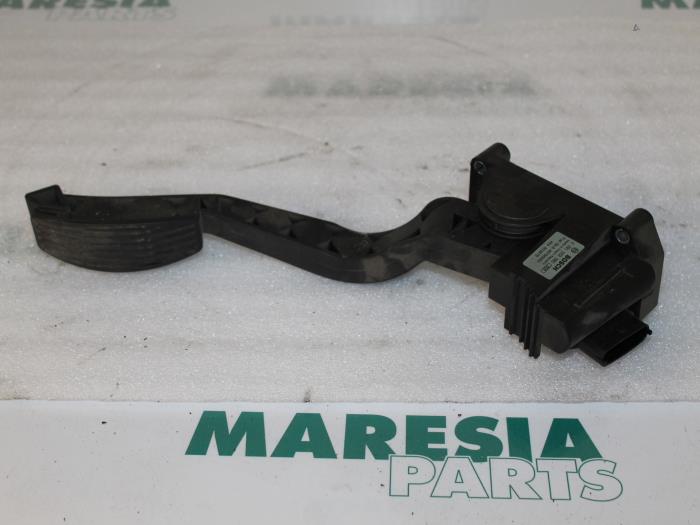 Begagnade Gaspedalsensor Alfa Romeo 147 (937) 1.6 Twin Spark 16V Pris € 40,00 Marginaltabell erbjuds av Maresia Parts