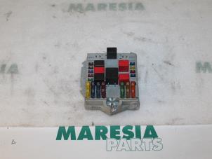Usados Caja de fusibles Fiat Punto II (188) 1.2 60 S Precio € 50,00 Norma de margen ofrecido por Maresia Parts