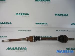 Used Front drive shaft, right Peugeot 206 (2A/C/H/J/S) 1.4 16V Price € 50,00 Margin scheme offered by Maresia Parts