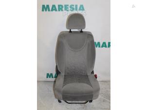 Używane Fotel prawy Fiat Scudo (270) 2.0 D Multijet 4x4 Cena € 157,50 Procedura marży oferowane przez Maresia Parts
