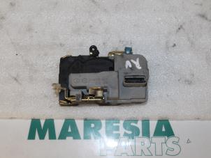 Used Front door lock mechanism 4-door, right Citroen Berlingo 1.4i Price € 25,00 Margin scheme offered by Maresia Parts