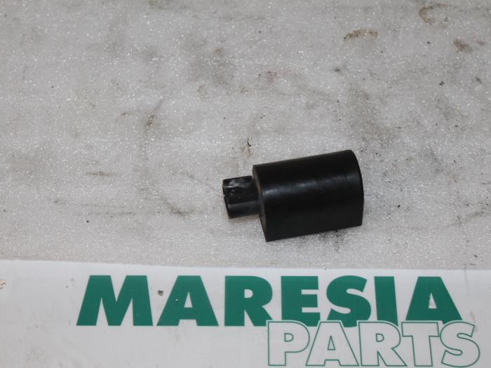 Begagnade Sensor (övriga) Fiat Scudo (270) 2.0 D Multijet Pris € 42,35 Inklusive moms erbjuds av Maresia Parts