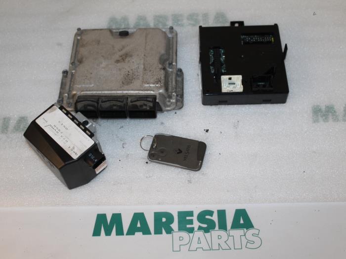 Used Engine management computer Renault Vel Satis (BJ) 2.2 dCi 150 16V Price € 210,00 Margin scheme offered by Maresia Parts