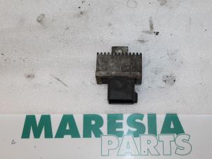Używane Przekaznik swiec zarowych Renault Vel Satis (BJ) 2.2 dCi 150 16V Cena € 25,00 Procedura marży oferowane przez Maresia Parts