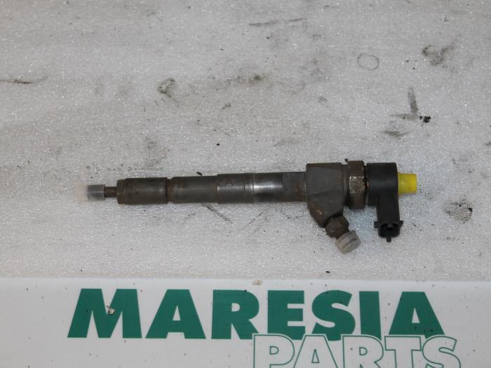 Usagé Injecteurs Alfa Romeo 156 (932) 1.9 JTD 16V Prix € 105,00 Règlement à la marge proposé par Maresia Parts