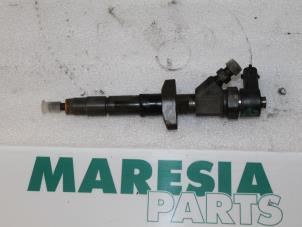 Overhauled Injector (diesel) Renault Vel Satis (BJ) 2.2 dCi 150 16V Price € 158,81 Inclusive VAT offered by Maresia Parts