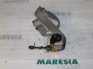 Used Front seatbelt, left Renault Clio II Societe (SB) 1.5 dCi 80 Price € 35,00 Margin scheme offered by Maresia Parts