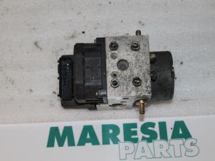Usados Bomba ABS Renault Clio II Societe (SB) 1.5 dCi 80 Precio € 50,00 Norma de margen ofrecido por Maresia Parts