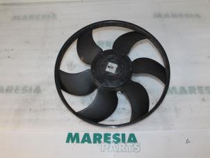 Used Fan motor Renault Scénic II (JM) 1.5 dCi 85 Price € 40,00 Margin scheme offered by Maresia Parts