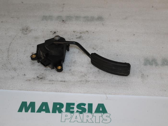 Begagnade Gaspedalsensor Renault Scénic II (JM) 1.5 dCi 85 Pris € 35,00 Marginaltabell erbjuds av Maresia Parts