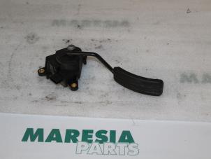 Usados Sensor de posición de acelerador Renault Scénic II (JM) 1.5 dCi 85 Precio € 35,00 Norma de margen ofrecido por Maresia Parts