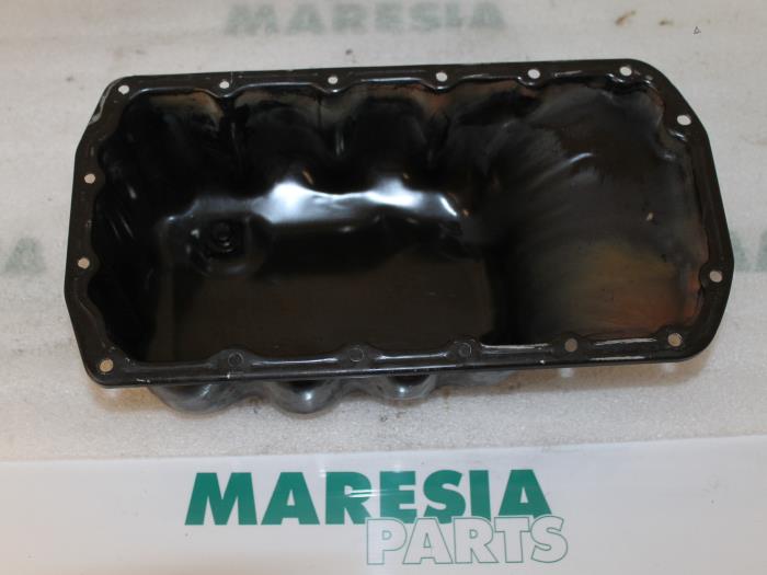Gebrauchte Ölwanne Peugeot 207/207+ (WA/WC/WM) 1.6 16V VTRi Preis € 24,99 Margenregelung angeboten von Maresia Parts