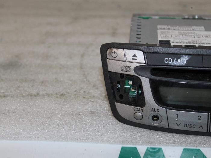 Used Citroen C1 1.0 12V Radio CD player 861200H010