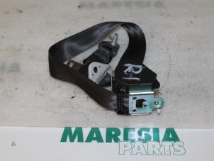 Used Rear seatbelt, right Peugeot 207 SW (WE/WU) 1.4 16V Vti Price € 35,00 Margin scheme offered by Maresia Parts