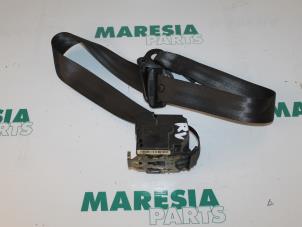 Used Front seatbelt, right Renault Kangoo Express (FC) 1.9 D 65 Price € 30,00 Margin scheme offered by Maresia Parts