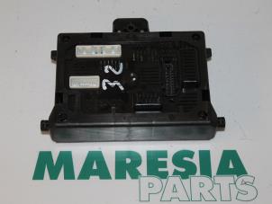 Used Computer, miscellaneous Renault Clio III (BR/CR) 1.6 16V Price € 105,00 Margin scheme offered by Maresia Parts