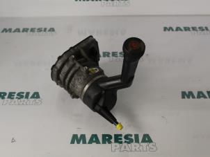 Used Power steering pump Citroen C4 Grand Picasso (UA) 2.0 HDiF 16V 135 Price € 75,00 Margin scheme offered by Maresia Parts