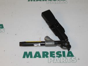 Used Seatbelt tensioner, right Renault Kangoo Express (FC) 1.5 dCi 60 Price € 25,00 Margin scheme offered by Maresia Parts