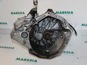 Gebrauchte Getriebe Renault Megane III Grandtour (KZ) 1.6 16V Preis € 682,50 Margenregelung angeboten von Maresia Parts