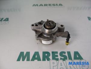 Usagé Pompe à vide (diesel) Peugeot 206 (2A/C/H/J/S) 1.4 HDi Prix € 35,00 Règlement à la marge proposé par Maresia Parts