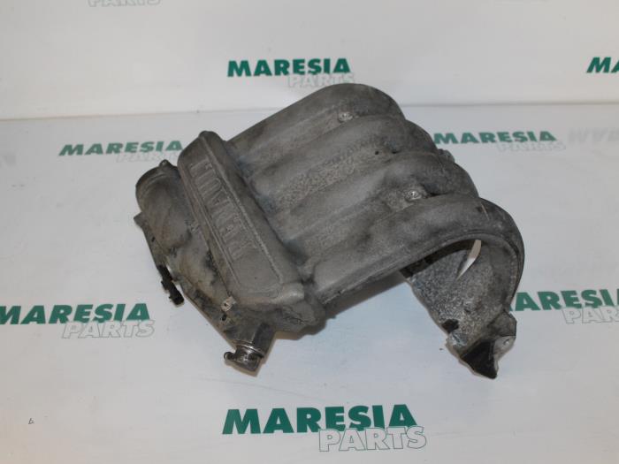 Gebrauchte Ansaugbrugge Renault Laguna II (BG) 2.0 16V IDE Preis € 105,00 Margenregelung angeboten von Maresia Parts