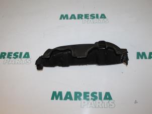 Used Timing cover Renault Laguna II (BG) 2.0 16V IDE Price € 15,00 Margin scheme offered by Maresia Parts