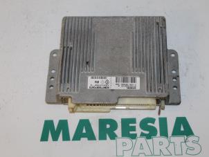 Usados Ordenador de caja automática Renault Megane (BA/SA) 1.6i ,Easy Precio € 50,00 Norma de margen ofrecido por Maresia Parts