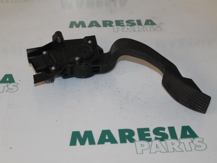 Gaspedalposition Sensor Fiat Fiorino (225), 2007 1.3 JTD 16V Multijet, Lieferwagen, Diesel, 1.248cc, 55kW (75pk), FWD, 199A2000; 199A9000, 2007-11 (Gebraucht)