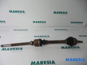 Used Front drive shaft, right Peugeot 307 SW (3H) 2.0 HDi 110 FAP Price € 35,00 Margin scheme offered by Maresia Parts