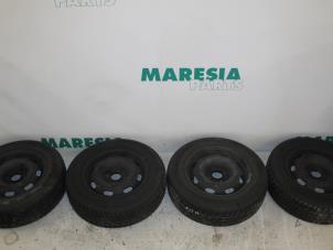 Usagé Kit jantes sport Peugeot 307 SW (3H) 2.0 HDi 110 FAP Prix € 141,75 Règlement à la marge proposé par Maresia Parts