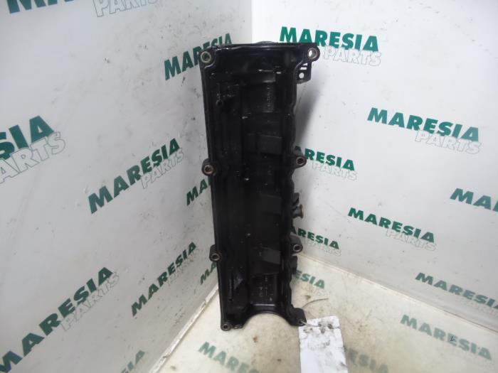 Ventildeckel van een Renault Kangoo Express (FC) 1.5 dCi 60 2003