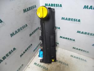 Ventildeckel van een Renault Kangoo Express (FC) 1.5 dCi 60 2003