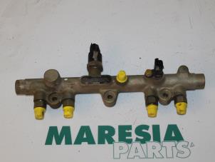 Used Fuel injector nozzle Citroen Xsara (N1) 2.0 HDi 90 Price € 50,00 Margin scheme offered by Maresia Parts