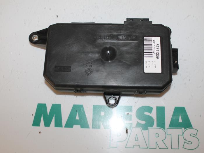 Usagé Ordinateur divers Fiat Stilo (192A/B) 1.6 16V Prix € 35,00 Règlement à la marge proposé par Maresia Parts