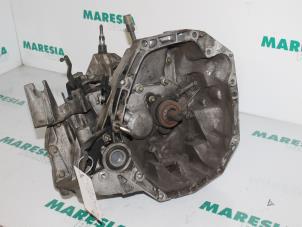 Usagé Boîte de vitesse Renault Megane II (LM) 1.5 dCi 100 Prix € 367,50 Règlement à la marge proposé par Maresia Parts
