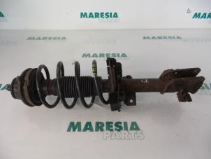 Used Front shock absorber rod, right Fiat Stilo (192A/B) 1.2 16V Price € 40,00 Margin scheme offered by Maresia Parts