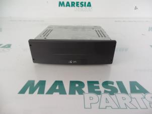 Used Navigation system Renault Clio II (BB/CB) 1.6 16V Price € 131,25 Margin scheme offered by Maresia Parts