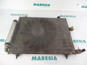 Używane Skraplacz klimatyzacji Peugeot 807 2.0 16V Cena € 60,00 Procedura marży oferowane przez Maresia Parts