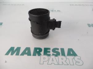 Used Airflow meter Fiat Doblo Cargo (263) 1.6 D Multijet Price € 25,00 Margin scheme offered by Maresia Parts